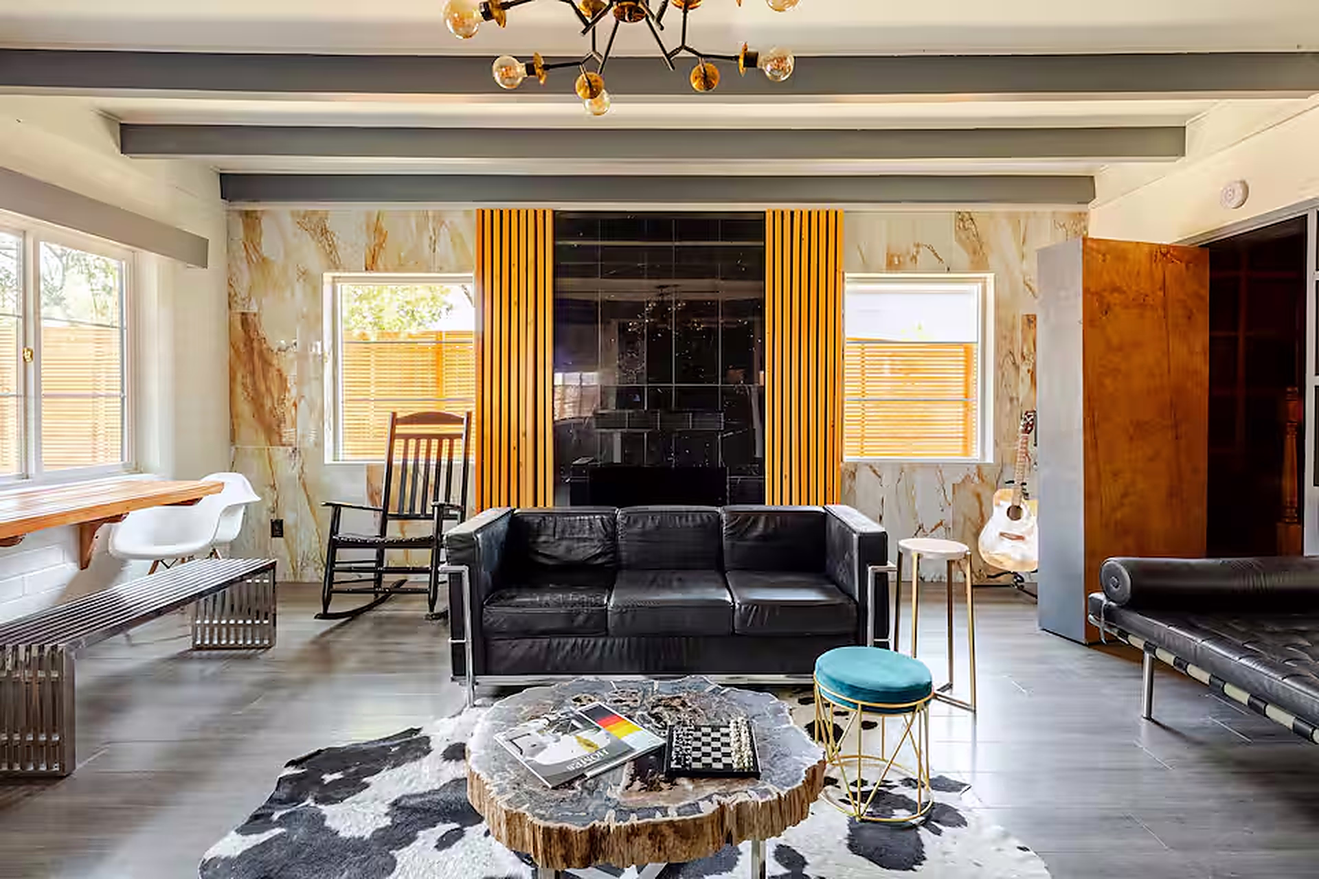 Interior living with black marble